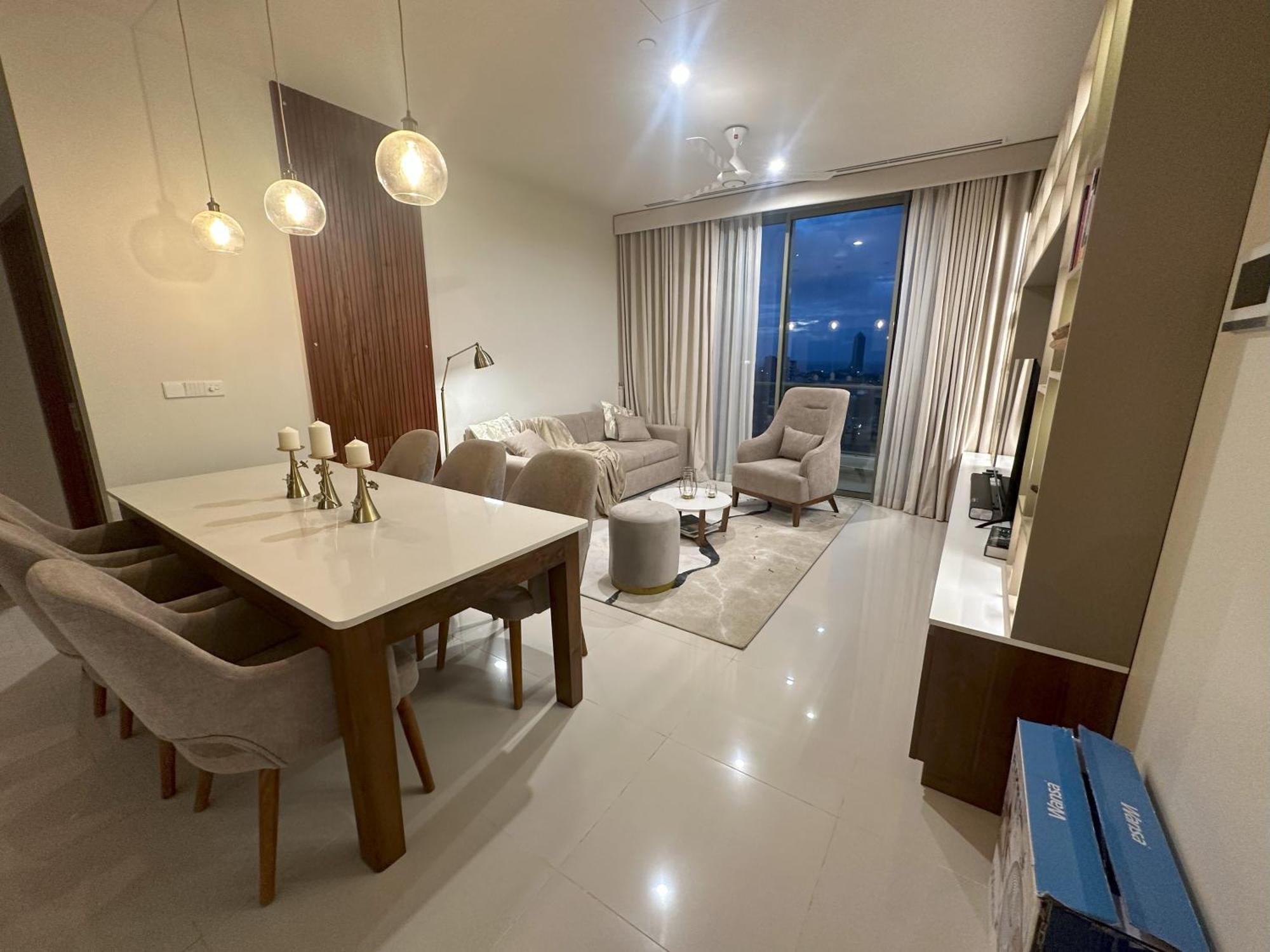 The Grand Ward Place - 7 *